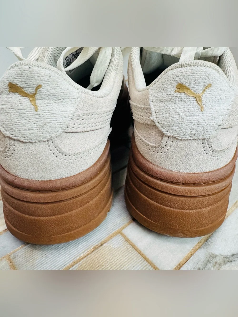 Puma Mayze Stack Luxe Platform Sneakers Cream Suede Gum Sole Women’s US 8